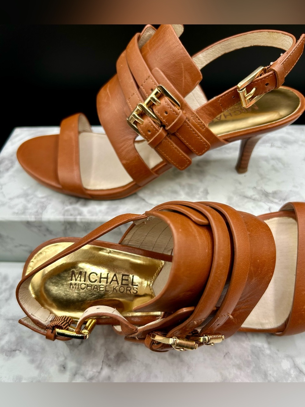 MICHAEL MICHAEL KORS Tan Leather Strappy Heels Gold Buckle Hardware. Size 6.5 - Picture 9 of 15